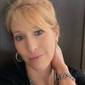 Meet your Posher, Sharon